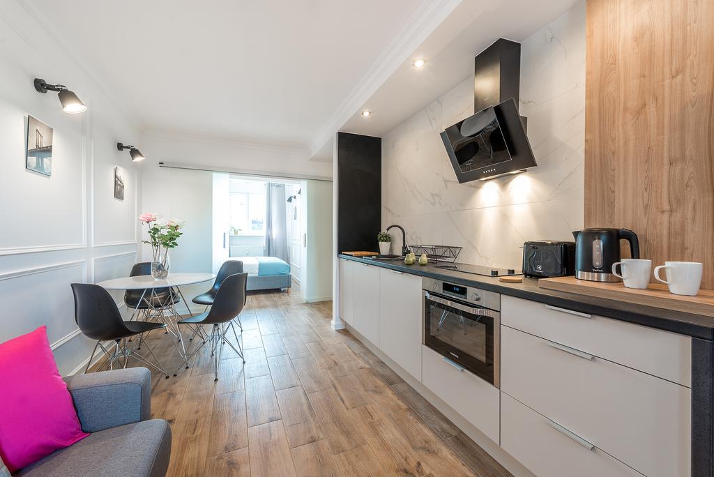 Poznanska P&O Apartments Varşovia Exterior foto